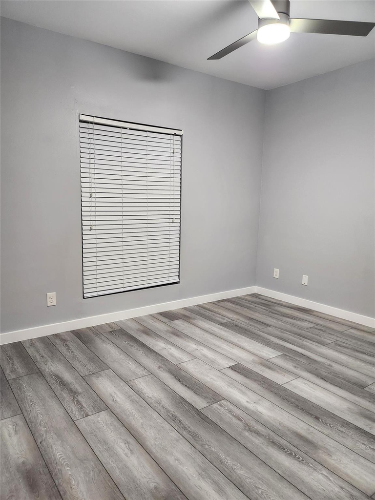 6500 Harbor Town Drive - Photo 14