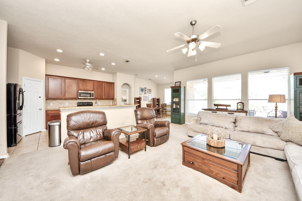 945 Autumn Brook Street - Photo 10