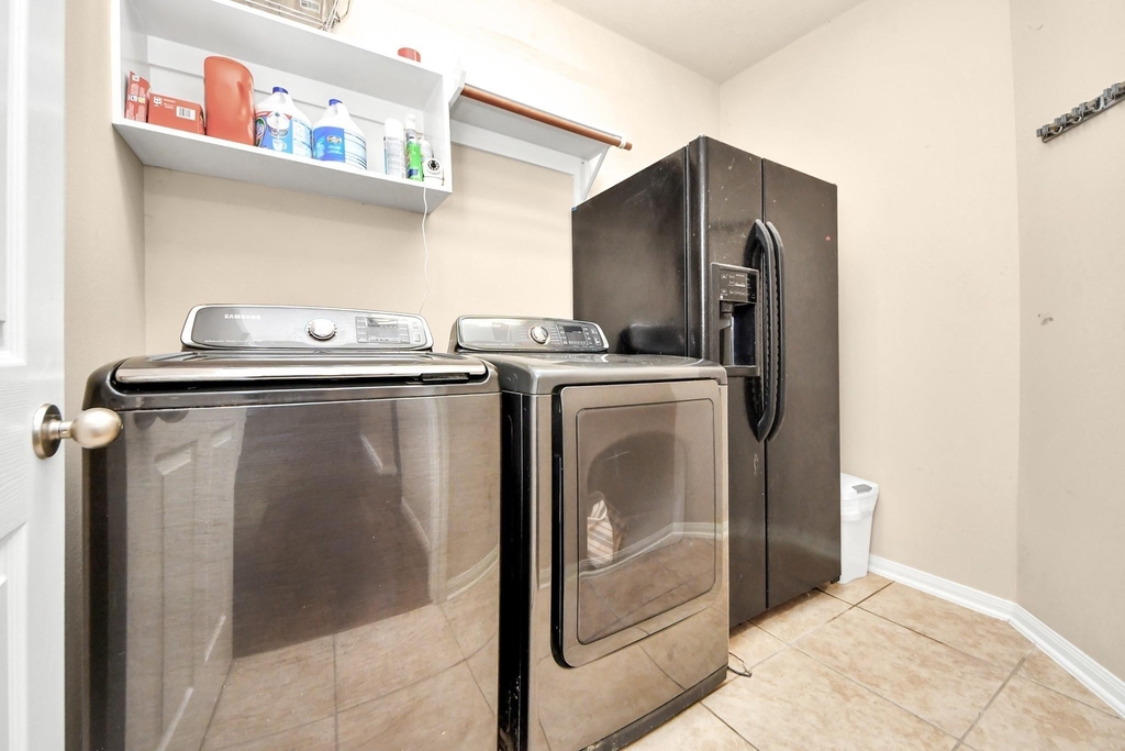 945 Autumn Brook Street - Photo 26