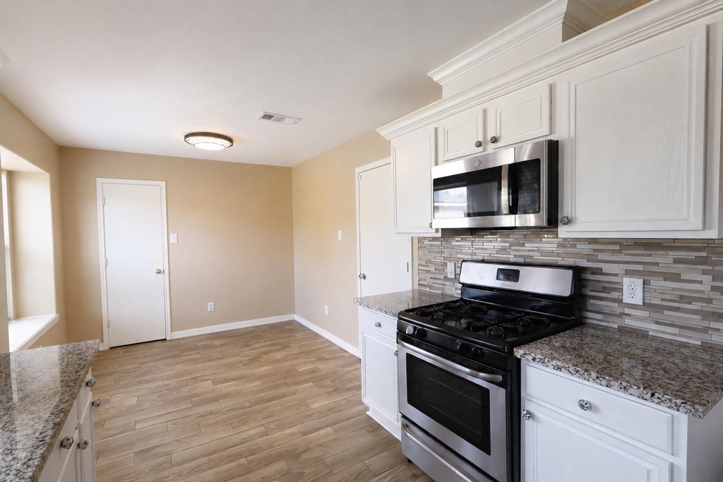 4931 Steel Meadows Lane - Photo 10
