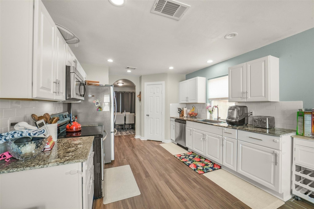 11026 Desert Springs Circle - Photo 13