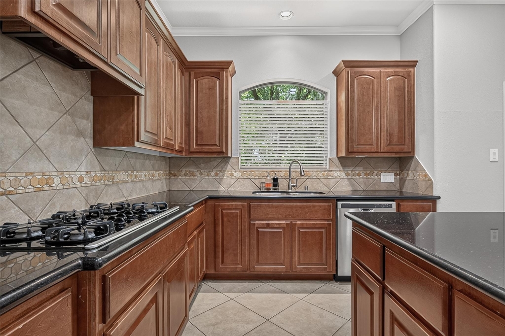 8602 Two Sisters Court - Photo 15