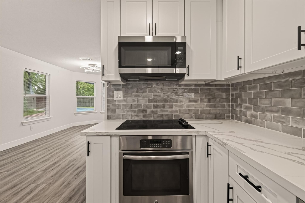 10011 Pine Pass Drive - Photo 9