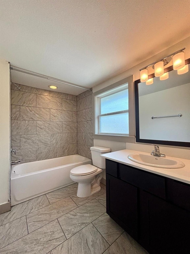 1009 Enid Street - Photo 10