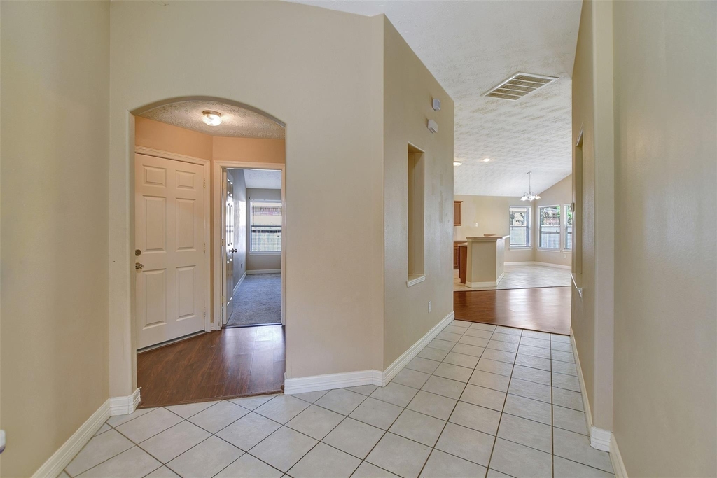 19017 Hammer Lane - Photo 5