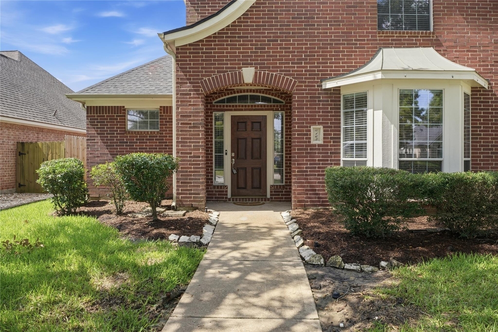 6165 Darlington Ct Court - Photo 3