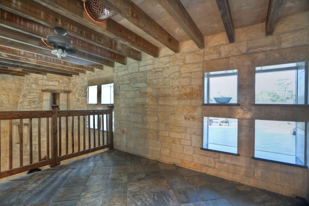 614 Pine Gully Road - Photo 10