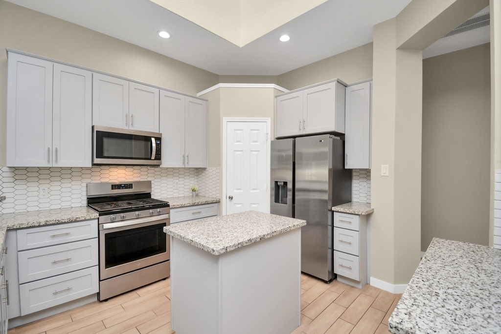 13339 Yaupon Holly Lane - Photo 7
