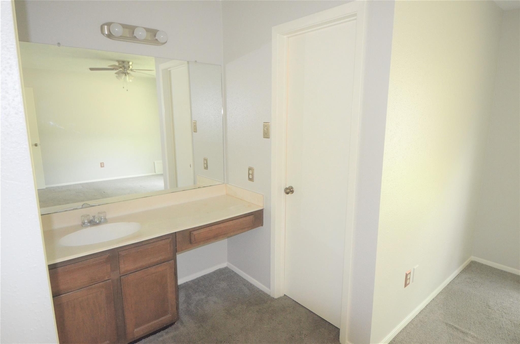 24006 Merry Oaks Drive - Photo 15
