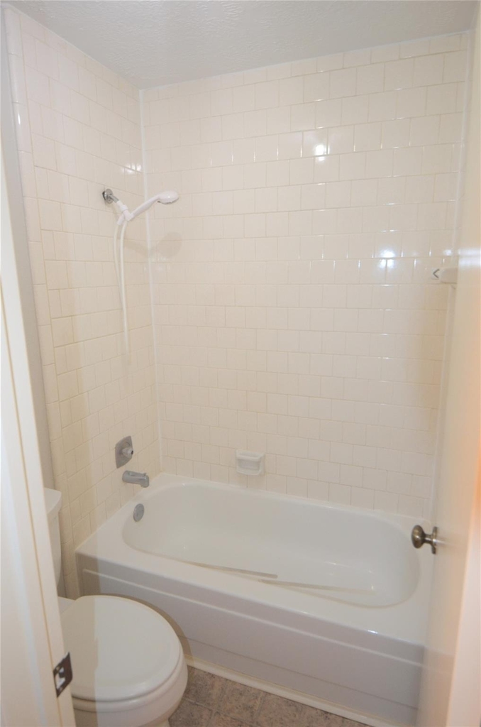 24006 Merry Oaks Drive - Photo 13
