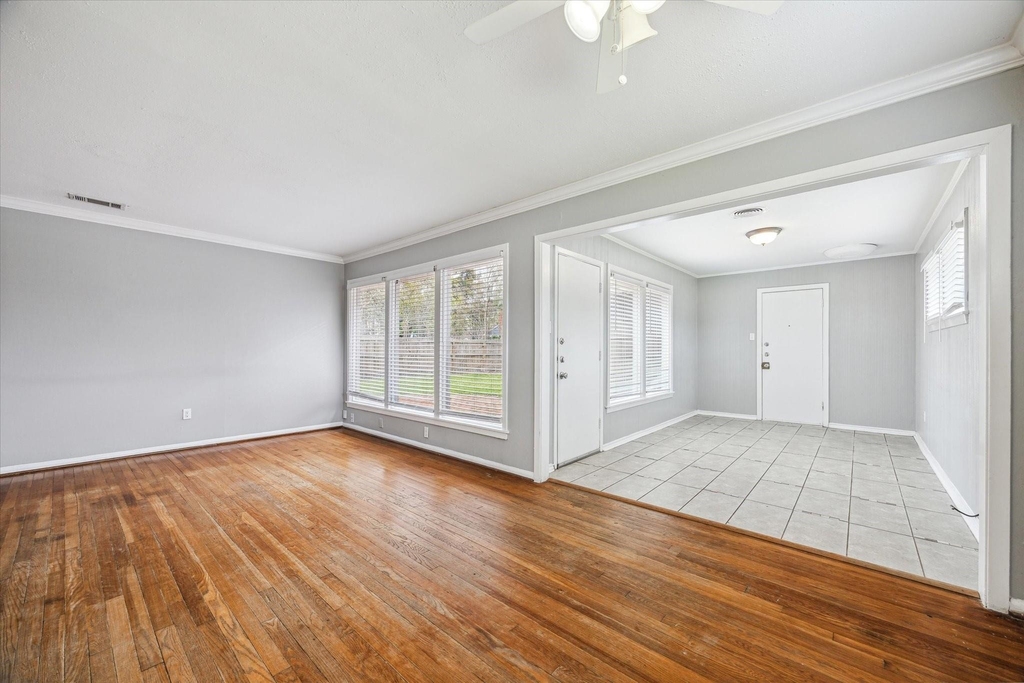 5237 Maple Street - Photo 8