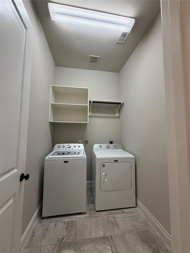 3319 Sky Run Court - Photo 17