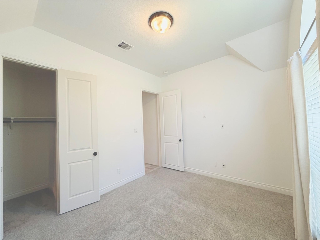 3319 Sky Run Court - Photo 11