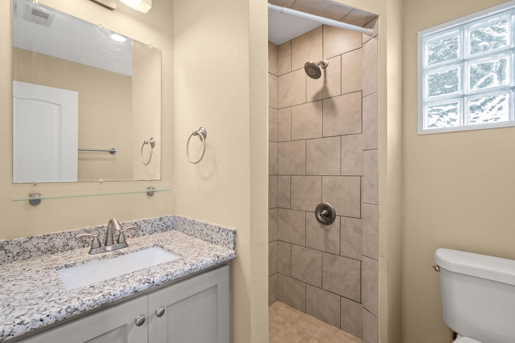 502 Dell Court - Photo 8