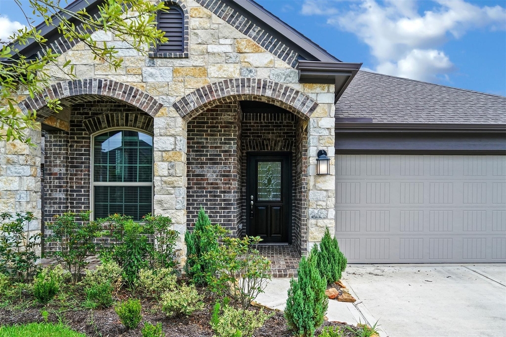 187 Buckeye Drive - Photo 1
