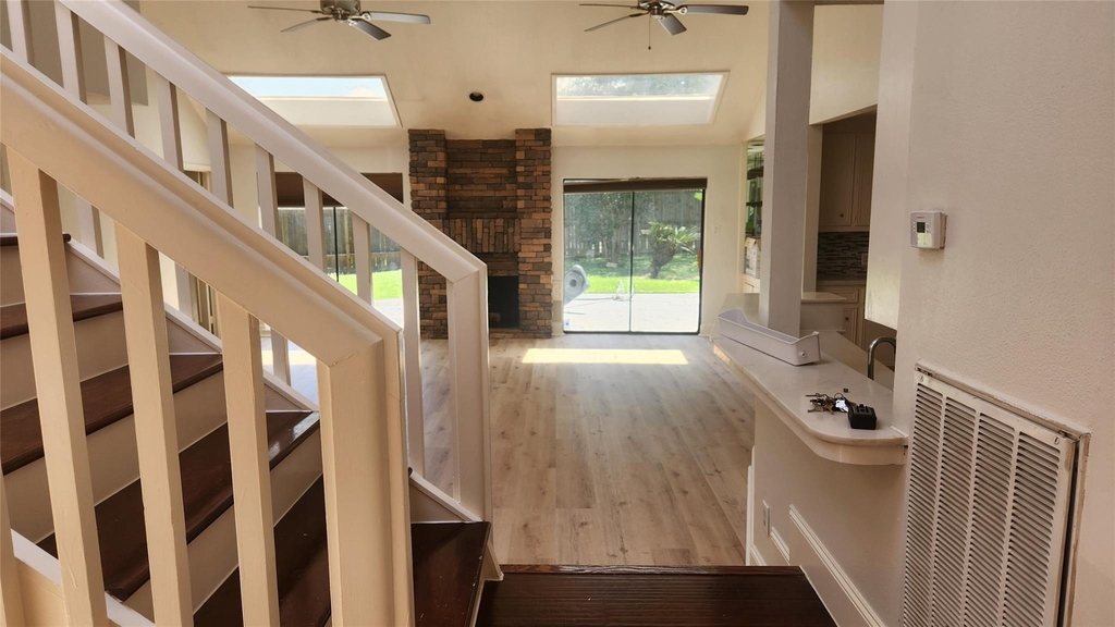 2127 Manor Green Drive - Photo 4