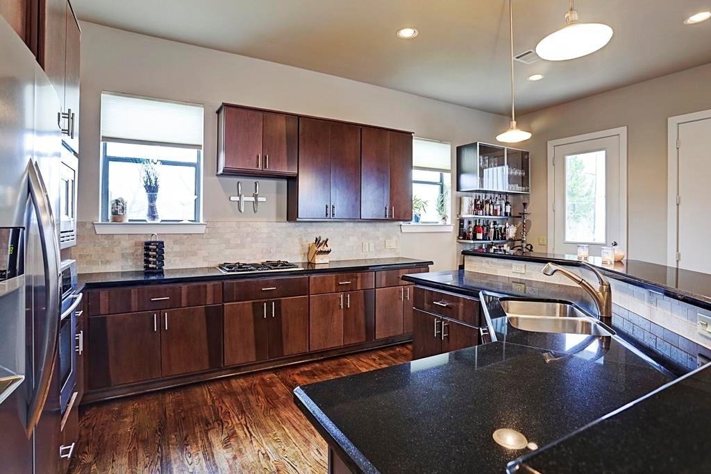 5005 Darling Street - Photo 8