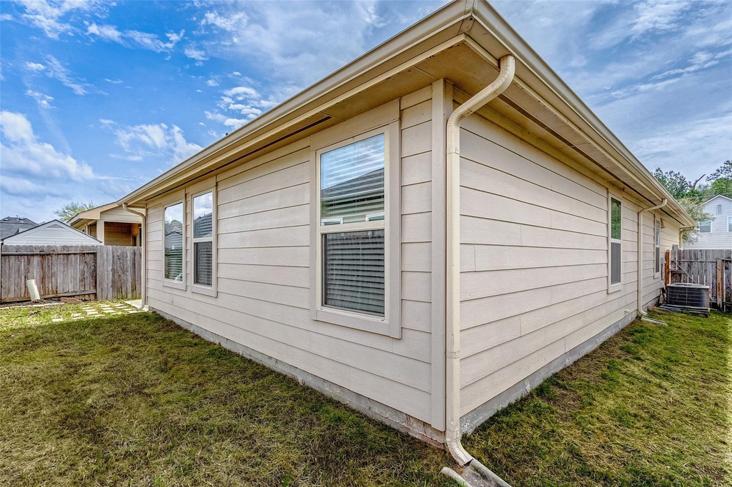12943 Pecan Shores Drive - Photo 16