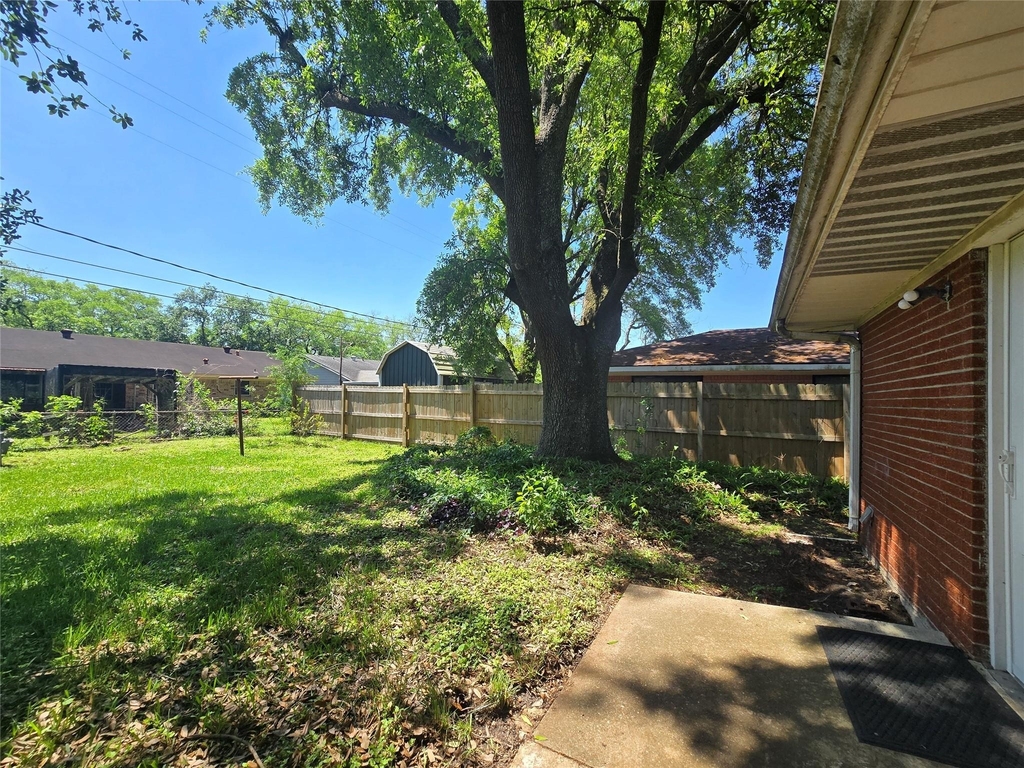 801 Rosewood Drive - Photo 28
