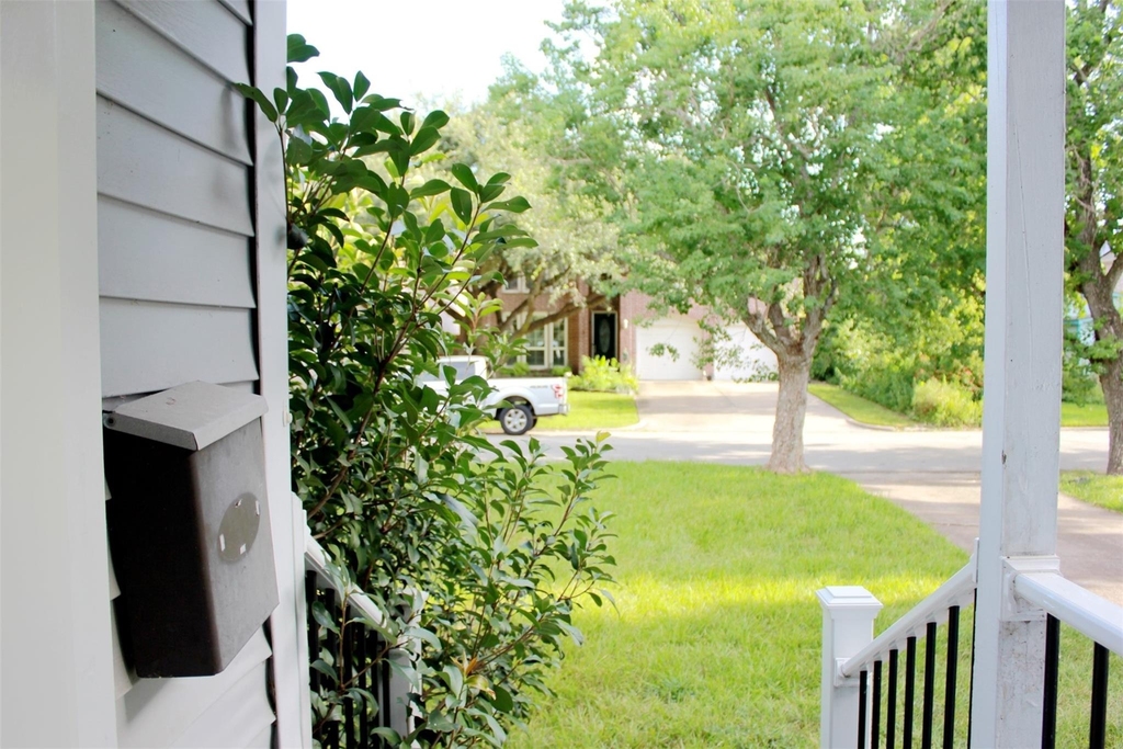 4416 Holt Street - Photo 1