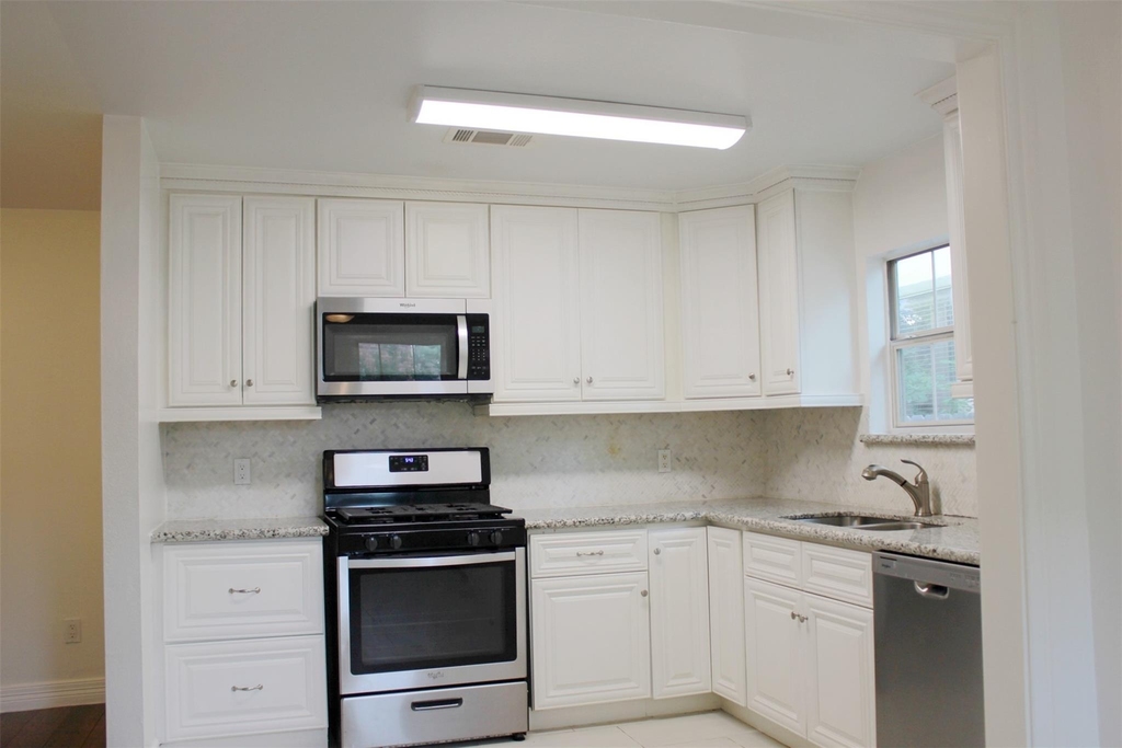 4416 Holt Street - Photo 5