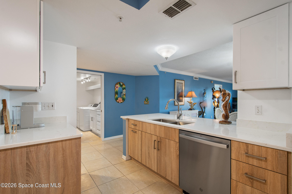 8700 Ridgewood Avenue - Photo 15