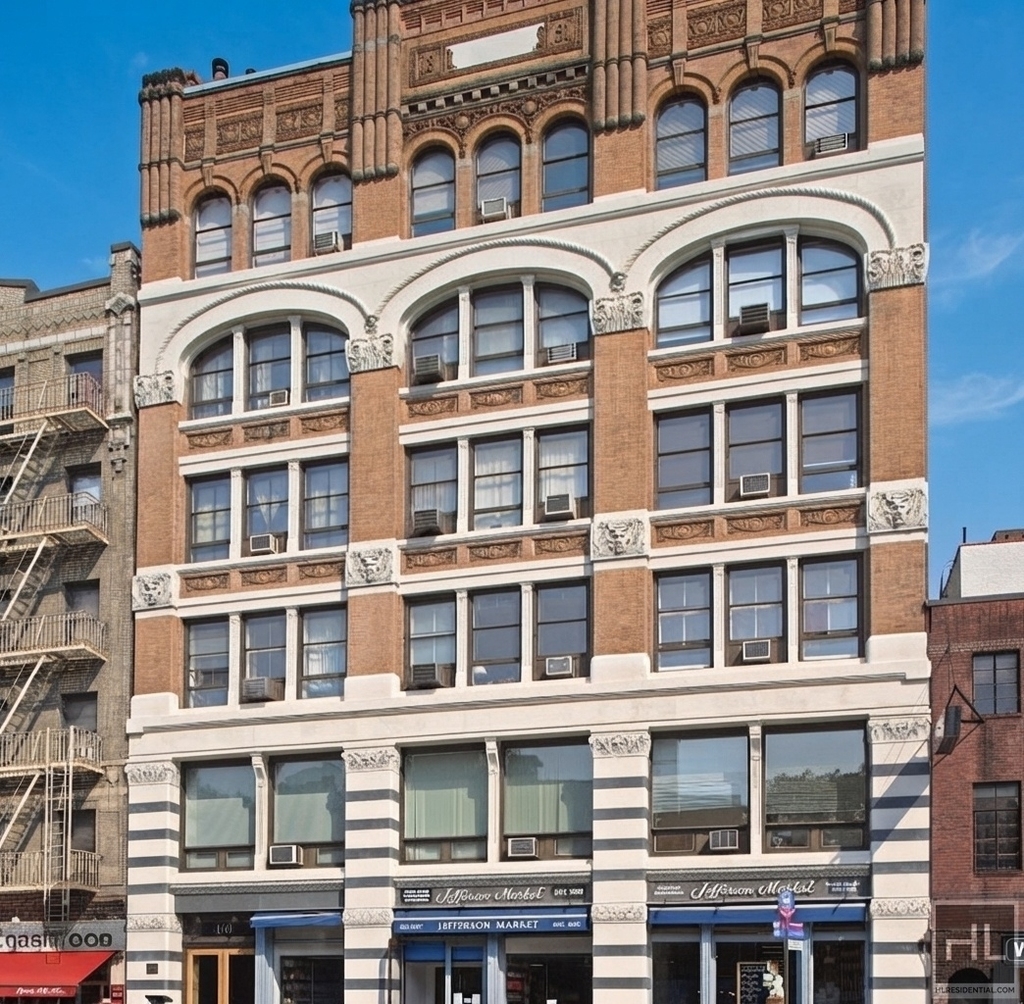 Sixth Avenue - Photo 3