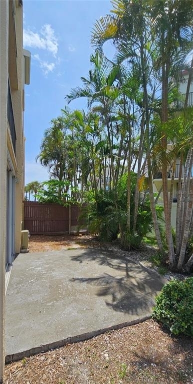 301 87th Avenue - Photo 18