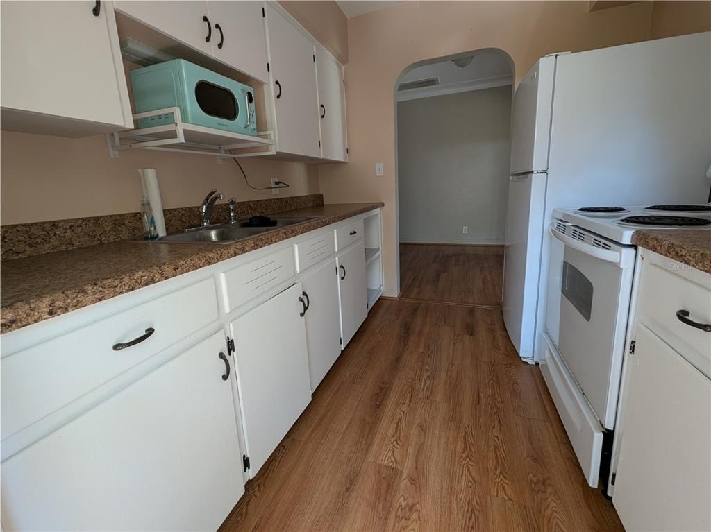 206 12th Avenue N - Photo 10