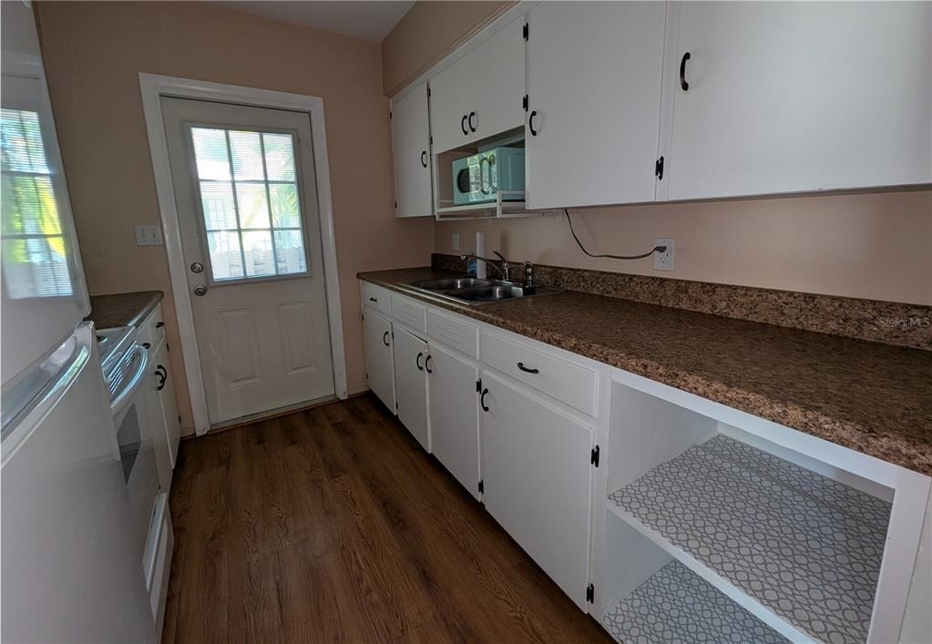 206 12th Avenue N - Photo 9
