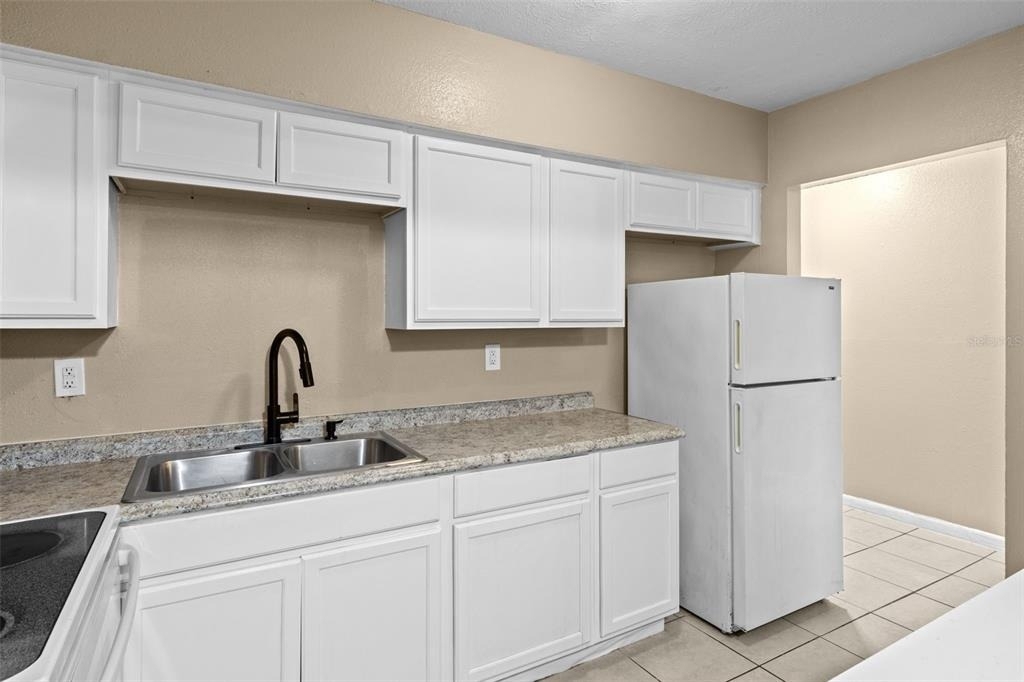 8923 N 40th Street - Photo 5