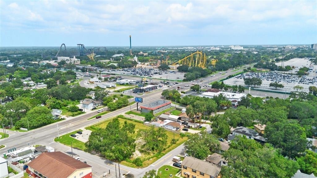 8923 N 40th Street - Photo 2