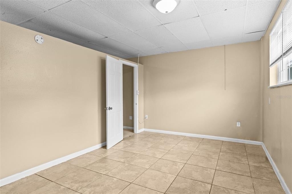 8923 N 40th Street - Photo 8