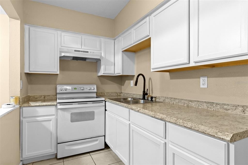 8923 N 40th Street - Photo 4