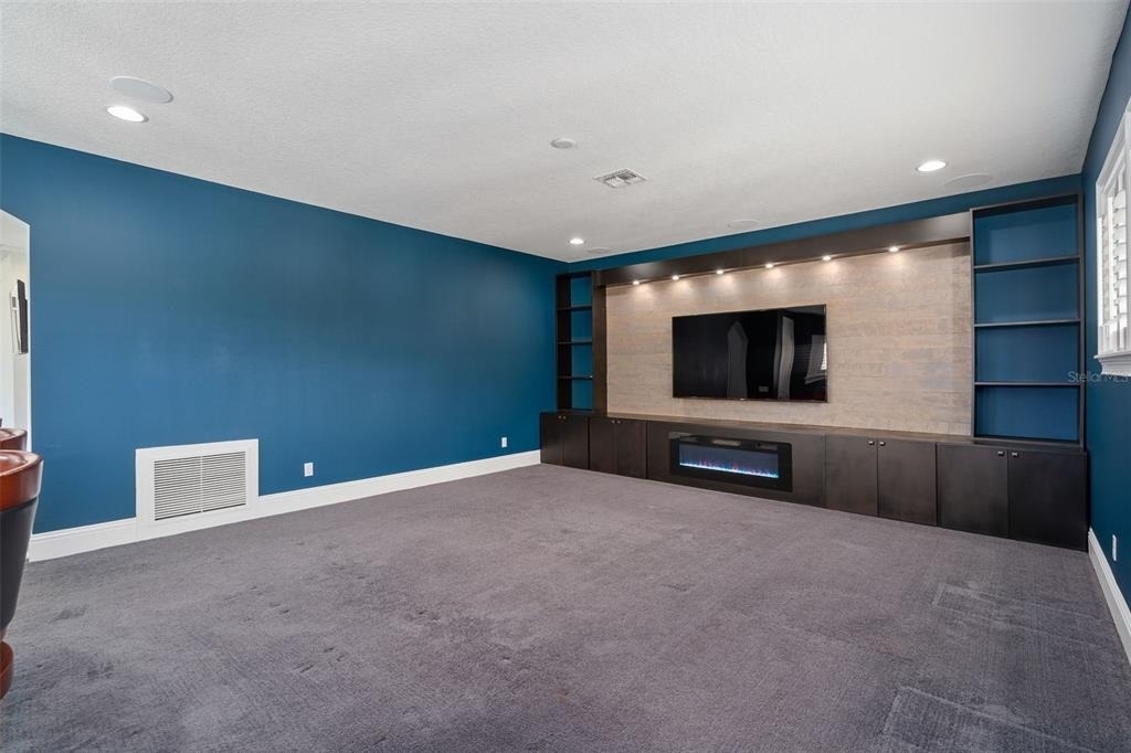 9462 Becker Court - Photo 43