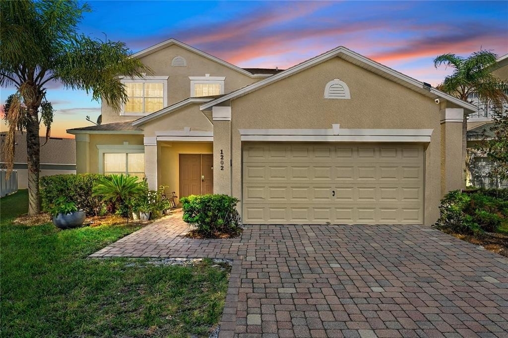 1202 Cumbrian Lakes Court - Photo 0