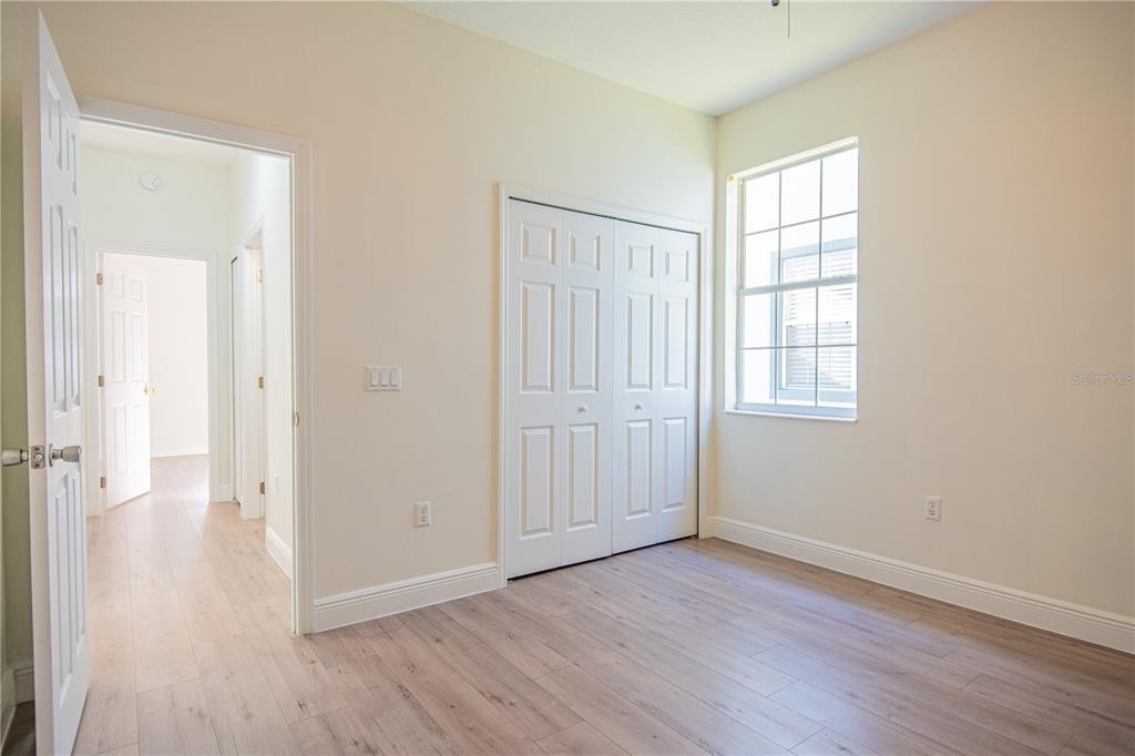 9516 Piccadilly Sky Way - Photo 18