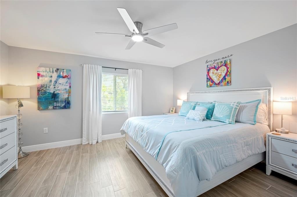 2100 Como Street - Photo 23