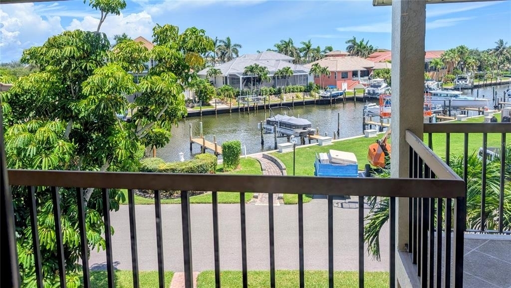 3850 Mariners Walk - Photo 3