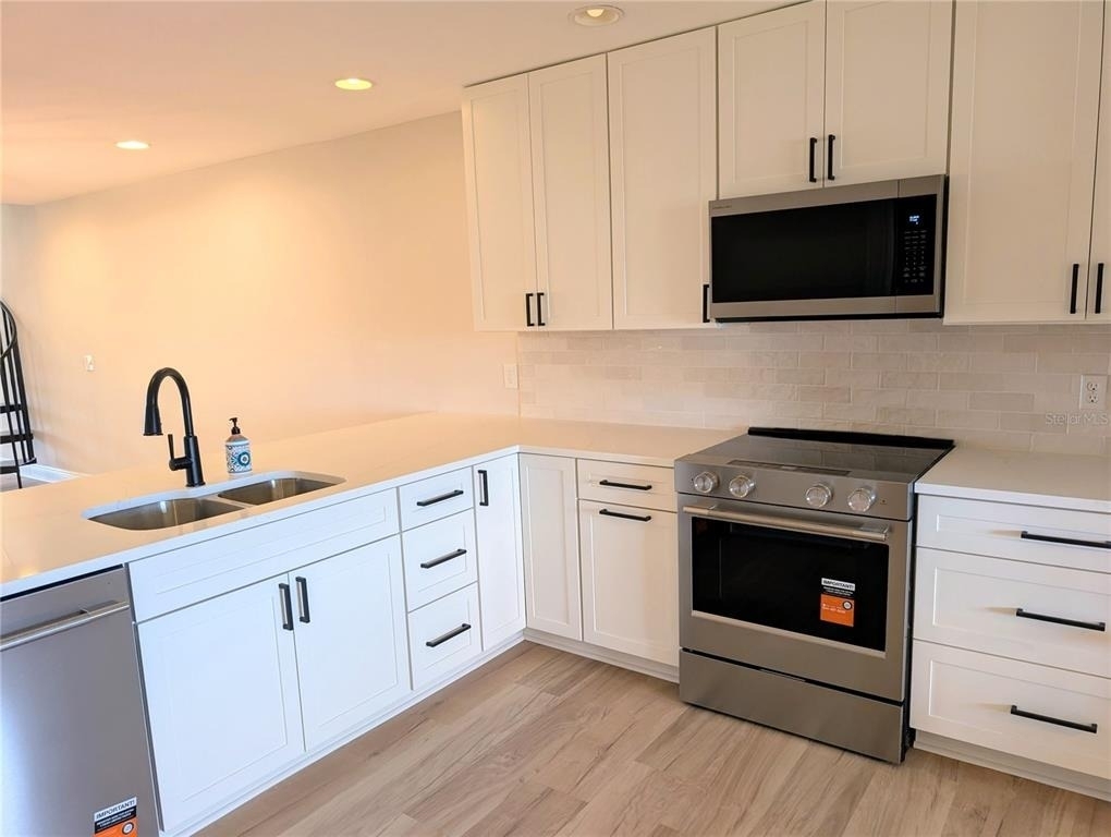 3850 Mariners Walk - Photo 12