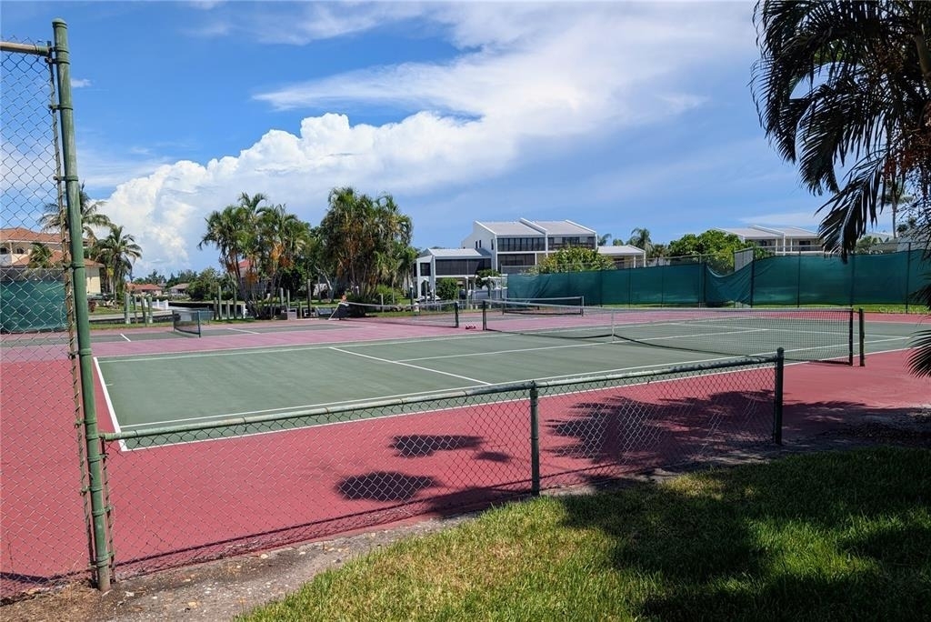 3850 Mariners Walk - Photo 40