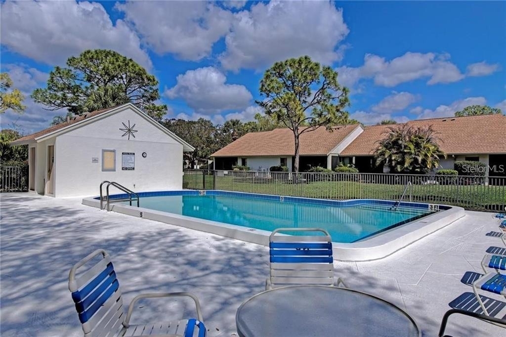 5256 Myrtlewood Road - Photo 1