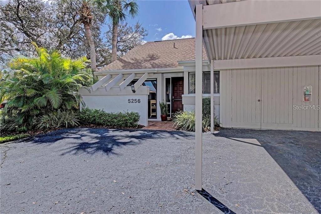 5256 Myrtlewood Road - Photo 0