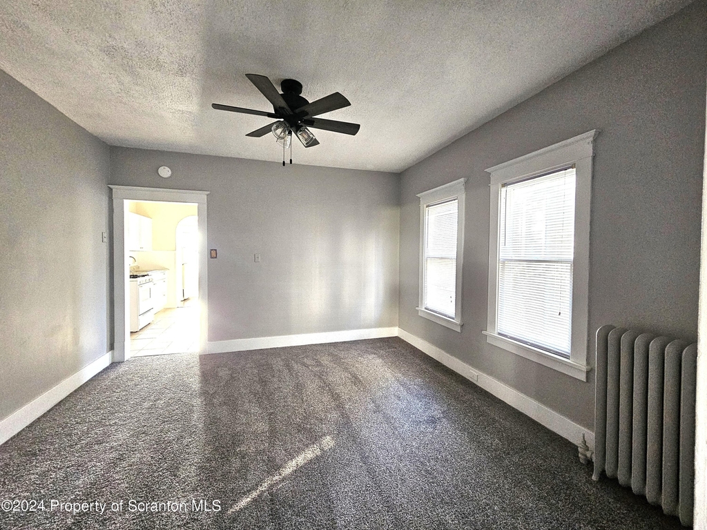 2122 N Main Avenue - Photo 6