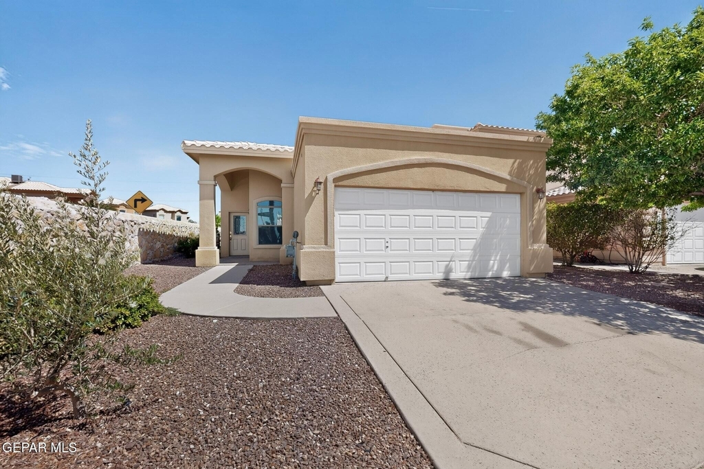 11583 Saint Martin Way - Photo 1
