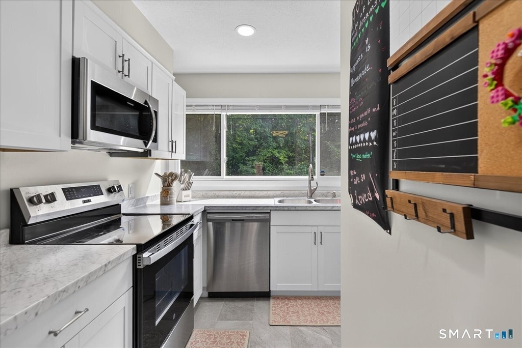 1141 Waterbury Road - Photo 8
