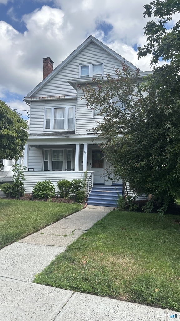40 Quaker Lane - Photo 1