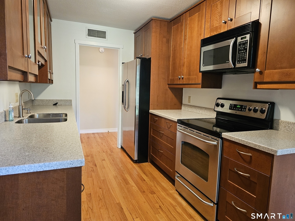 83 Mallard Drive - Photo 2