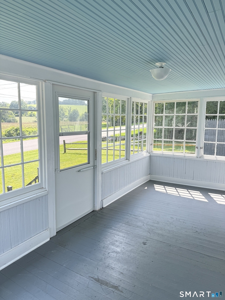 31 Sharon Valley Road - Photo 2