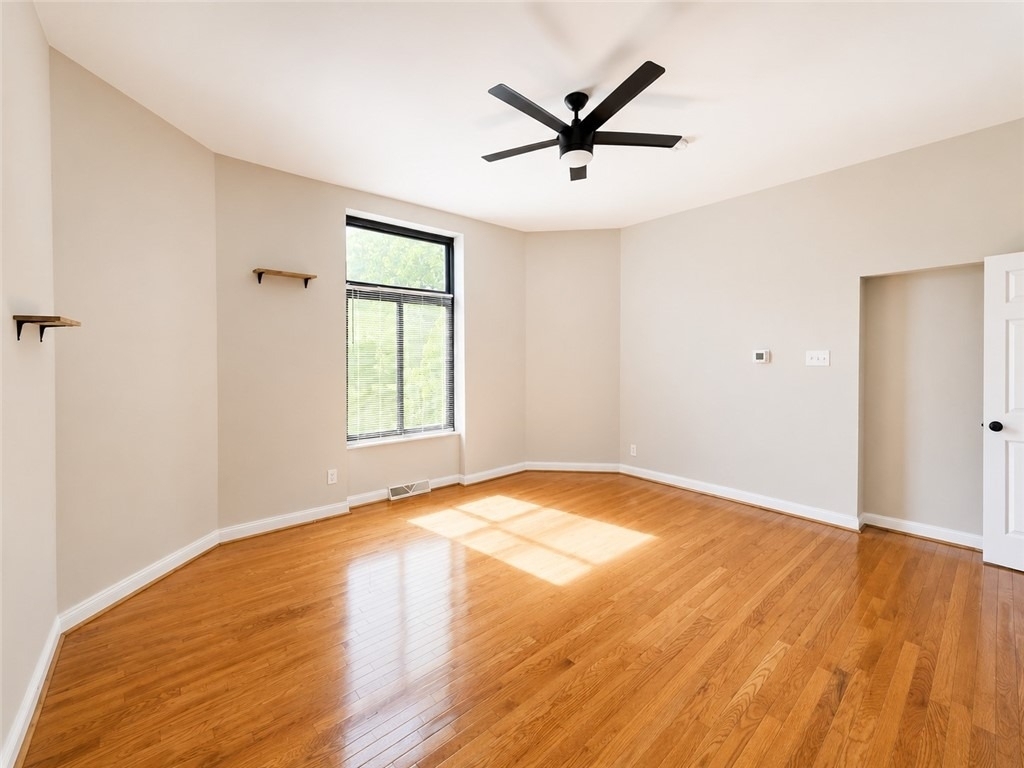 735 N Highland - Photo 13